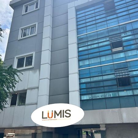 Lumis Studio Apartment Hyderabad Exteriör bild